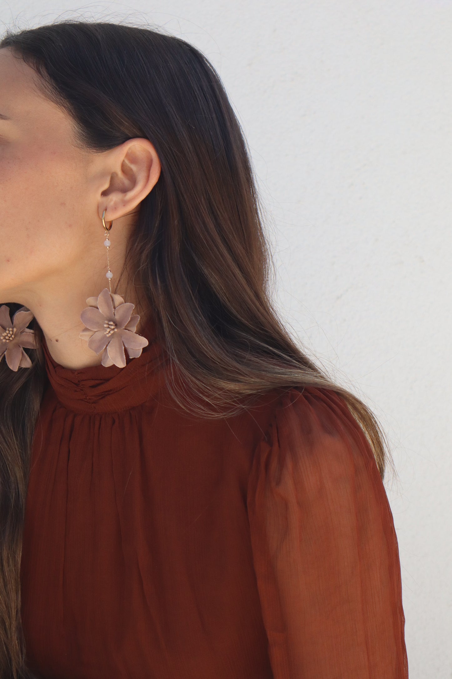Pendientes Hibiscus Marrón