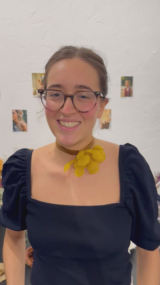 Chocker terciopelo mostaza